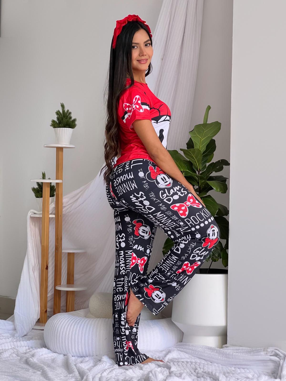 Pijama Pantalón Camiseta Minnie Mouse Feliz